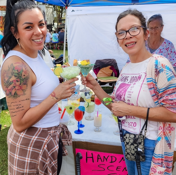 Meet your Posher, Mandie - Picture 6 of 9